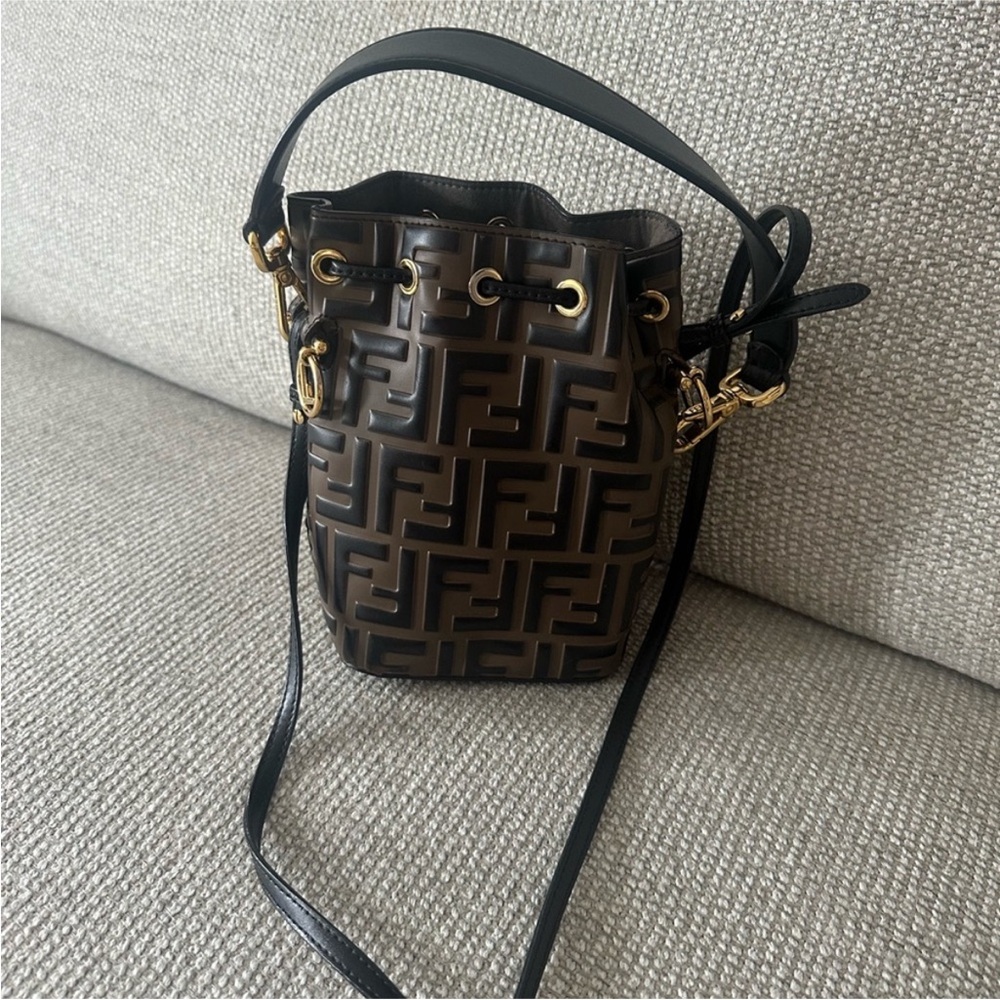 Fendi Mon Tresor Mini bucket bag - Picture 3 of 7
